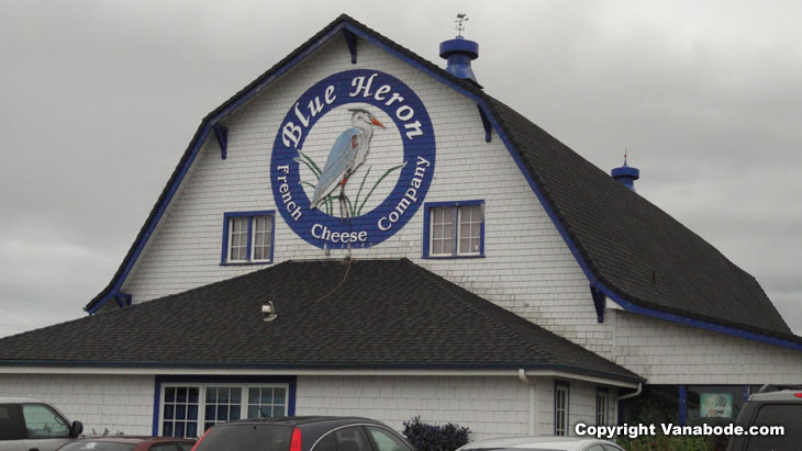 picture at blue heron cheese factory in tillamook oregon
