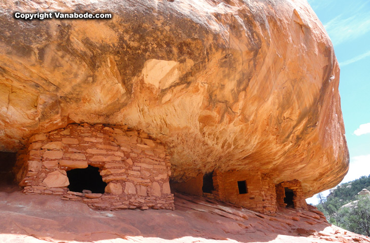 burning house indian ruins utah arroyo