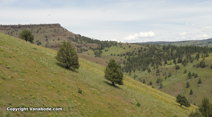 hiking the Burns area of Oregon is super easy in the warm months and highly recommended.