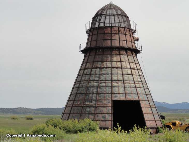 crazy old farm structure building probably used for storing grains in oregon