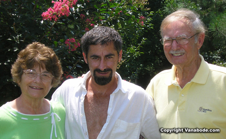 picture of jason's aunt and uncle, marie and bill in buford georgia