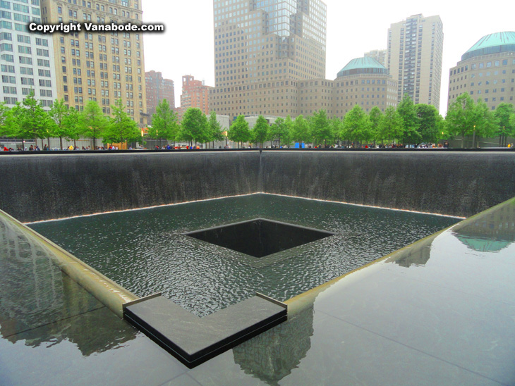 911 memorial fountains in New York City