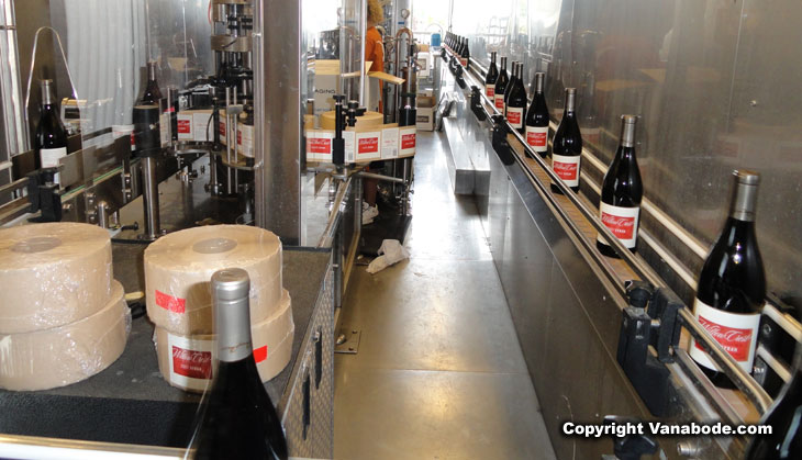 truck trailer used for wine bottling in prosser picture